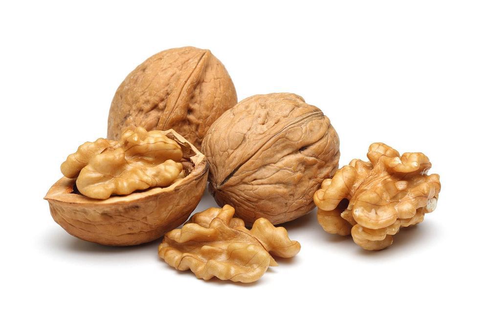 Nut: Almond (in shells)