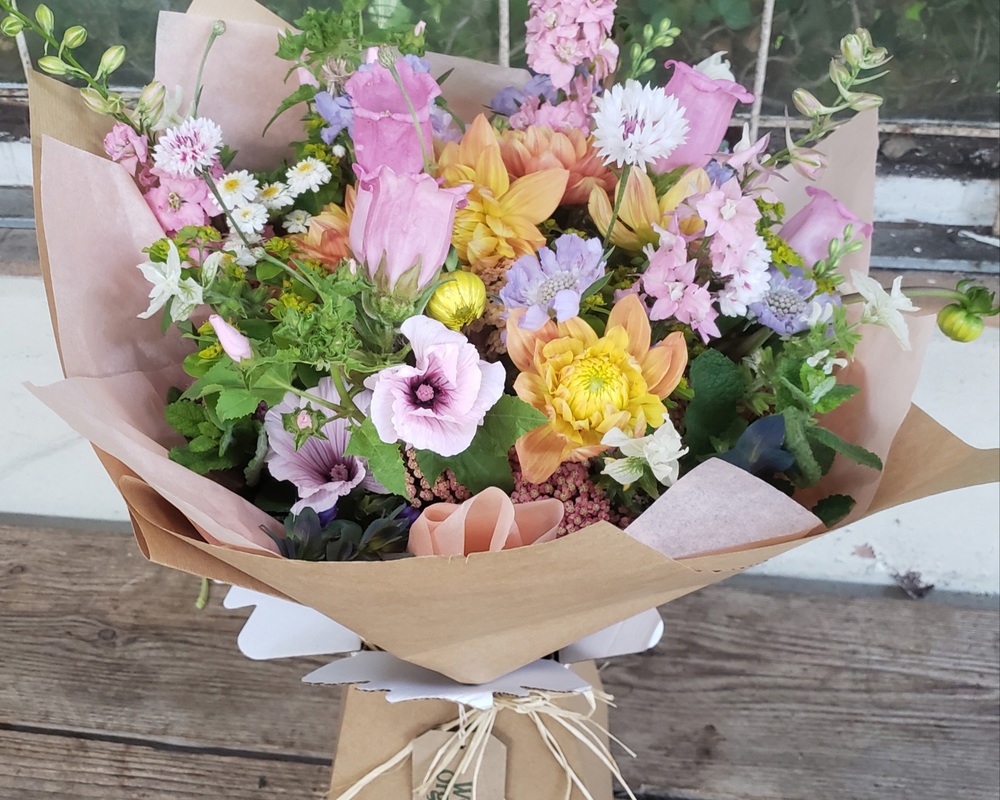 Spring Gift Bouquet - Large