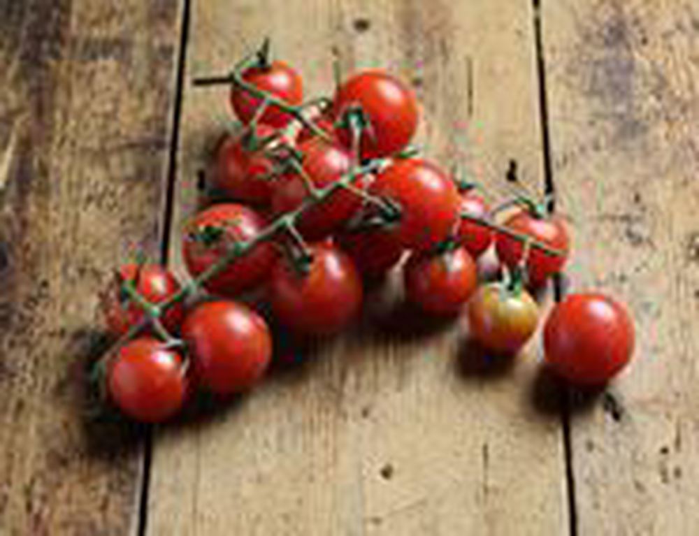 Tomatoes - British Organic Cherry on the Vine - Punnet