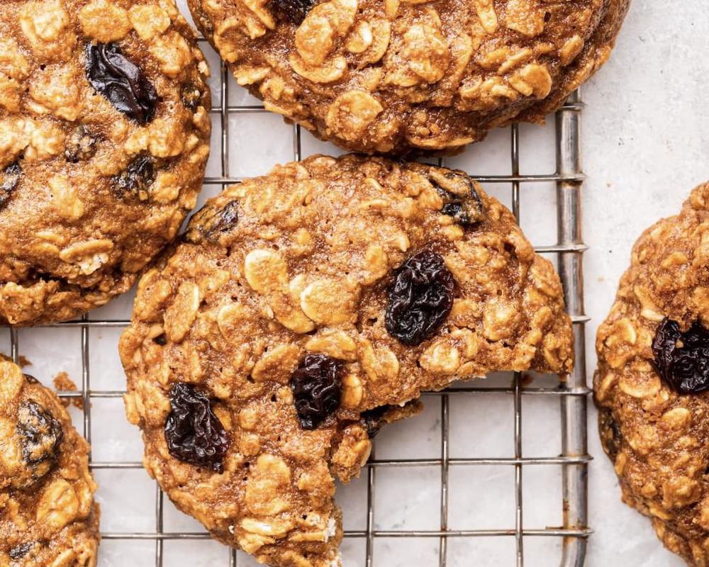 Oat & Raisin Cookie