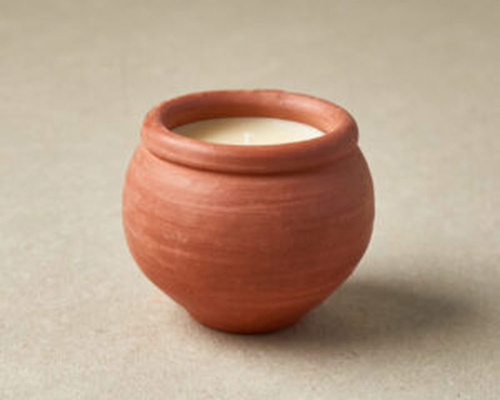 Small clay tealight