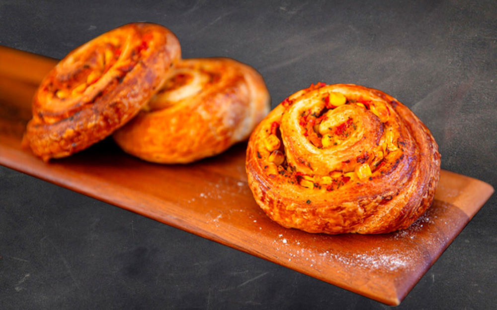 Savoury Pastry: Scroll - Red Pepper, Feta & Corn - BB