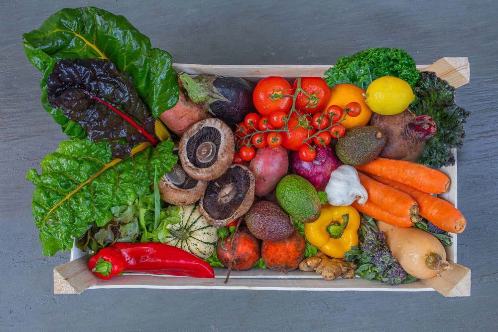 Organic Medium Fruit & Veg Box