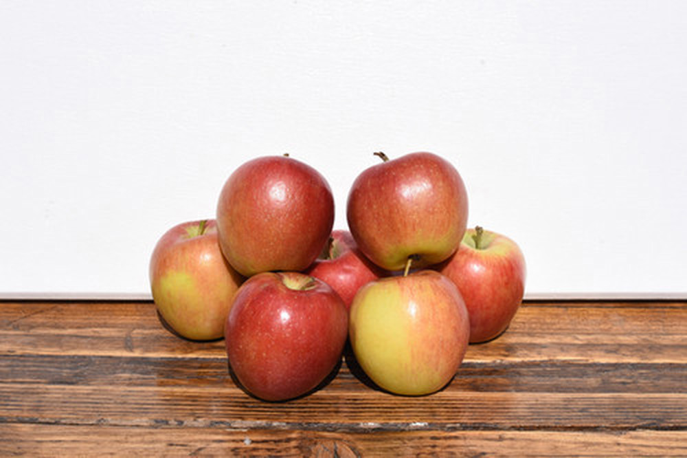 Organic Apples (Braeburn) 7