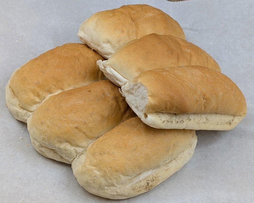 Bread - 6x White HotDog Rolls