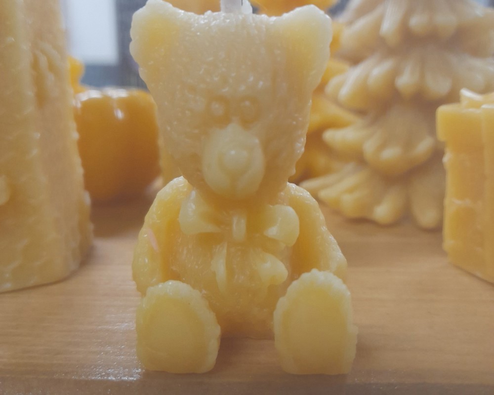 Beeswax candle- Teddy