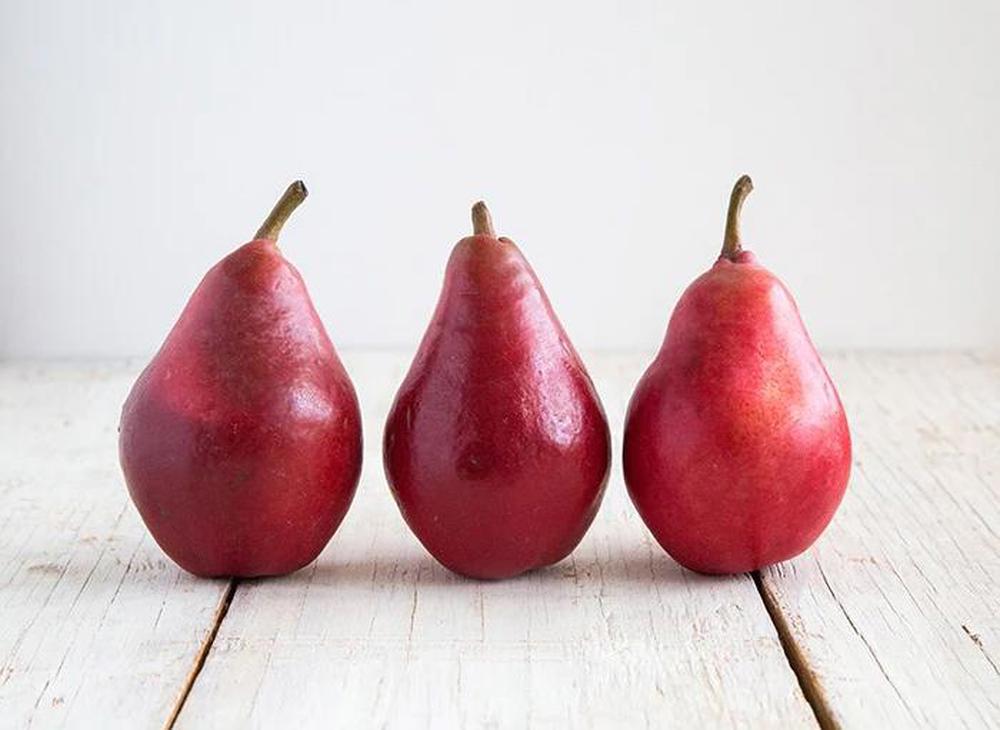 Pear: Red Bartlett x 4