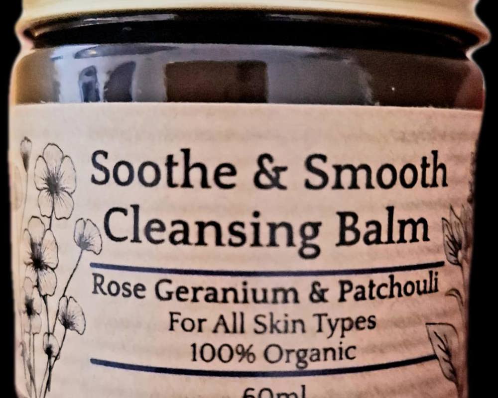 Nefertem Organic Soothe & Smooth Cleansing Balm