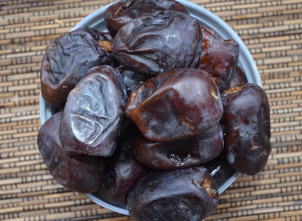 Dates - Organic Mazafati (punnet)