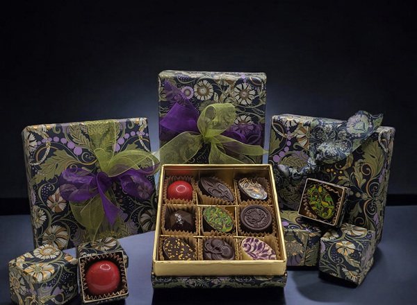 Small Midnight Garden Chocolate Box