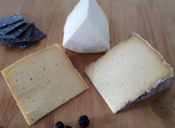 (Courtyard Dairy) Three Cheese Selection - Vegetarian