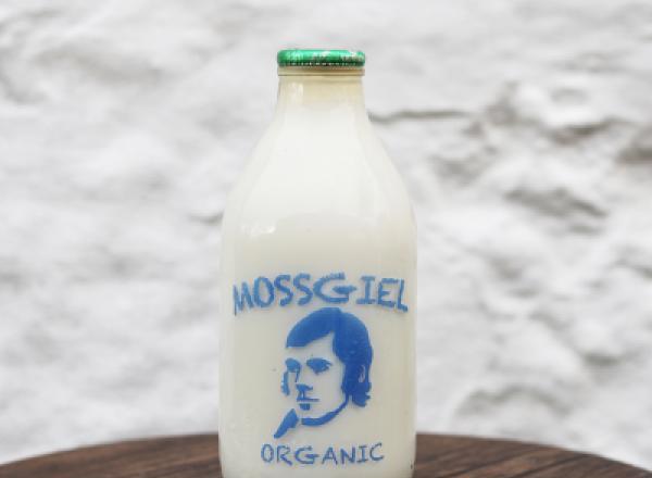 Mossgiel Organic Semi-Skimmed