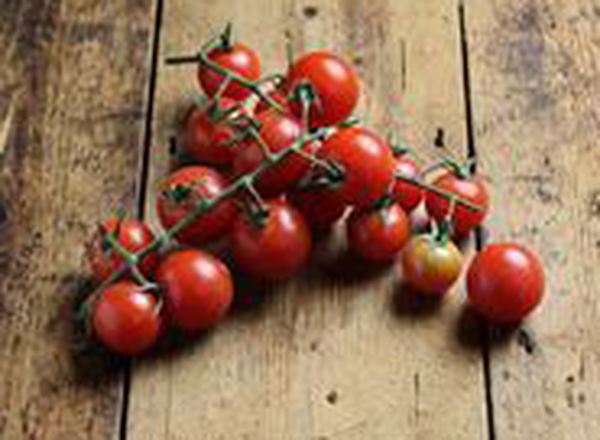 Tomatoes - British Organic Cherry on the Vine - Punnet