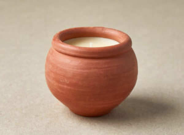 Small clay tealight