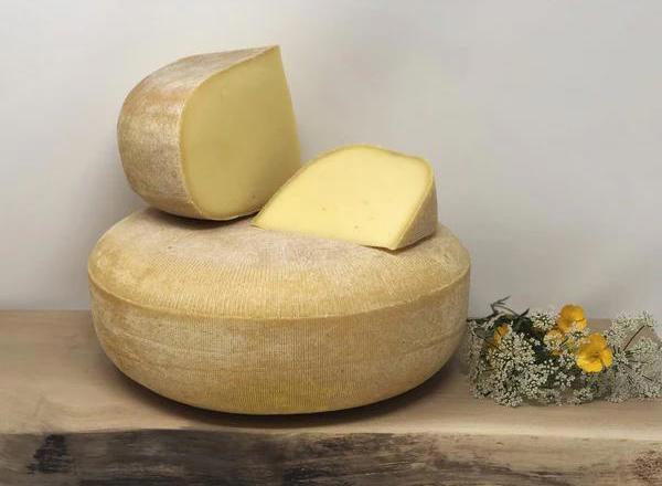 Botton Farm Organic Gouda