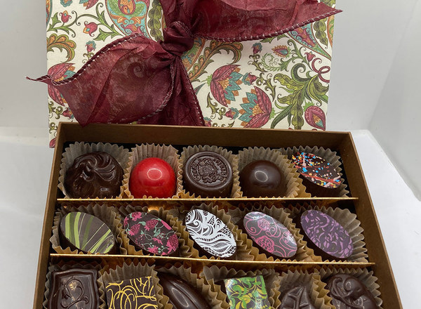 Medium Midnight Garden Chocolate Box