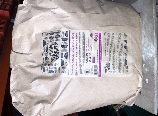 Flour - Wholewheat Bread Flour - Organic (10 kg bag)