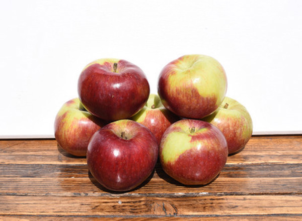 Organic Apples (Red) 7