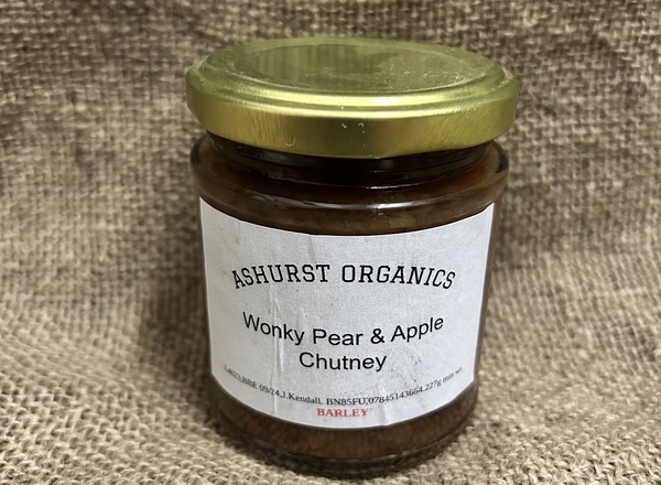 Wonky Pear and Apple chutney