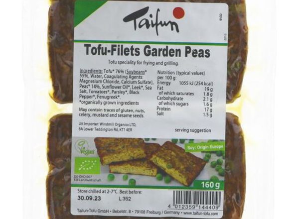 Tofu Fillets with Garden Peas (Taifun)