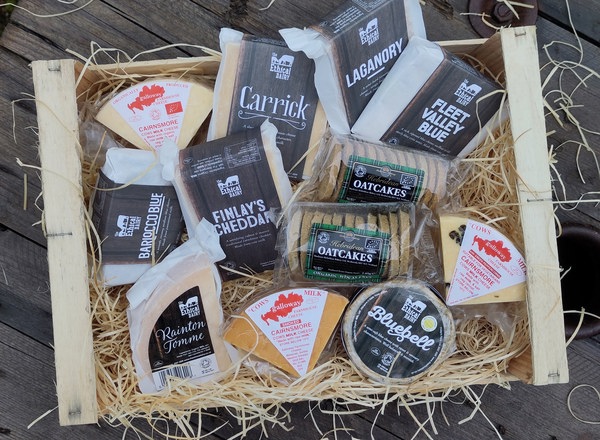 Large Organic Cheese Hamper