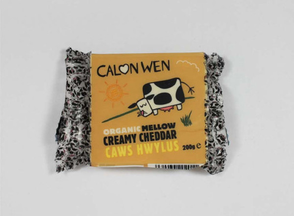 Calon Wen, Organic Mellow Cheddar, 200g pack