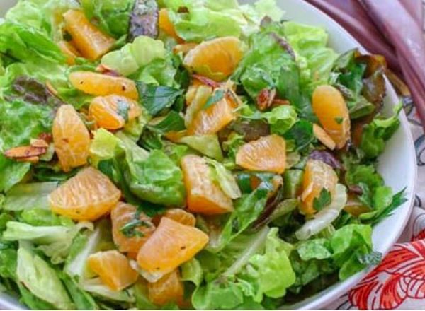 Orange Parsley Salad w/ Balsamic Vinaigrette