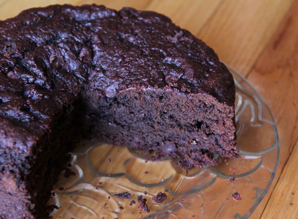 Chocolate Beetroot Cake (Gluten & dairy free)