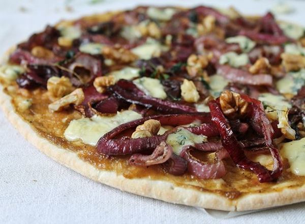 Pizza with Rhubarb Sauce, Caramelized Onions and Blue Cheese